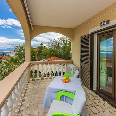 Apartment Pavica *